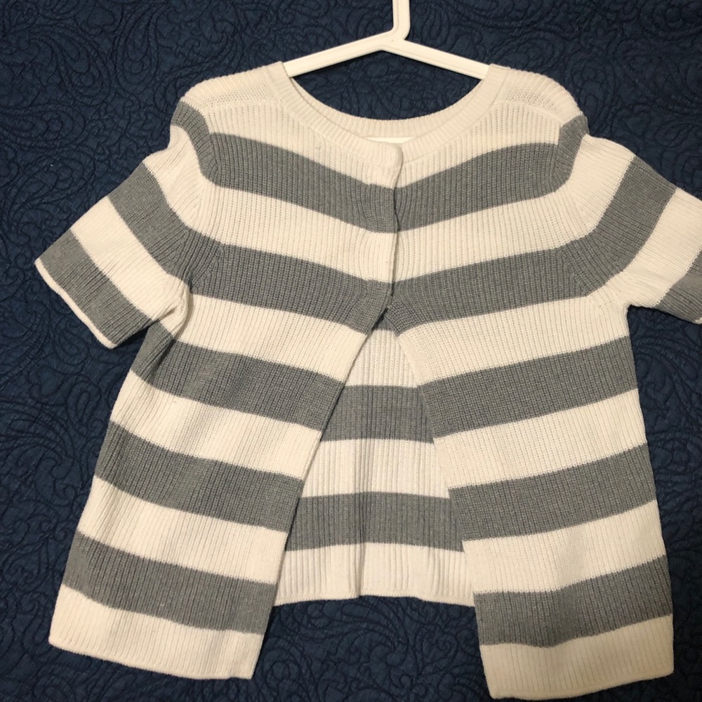 Striped Open Back Sweater - Picture 4 of 5